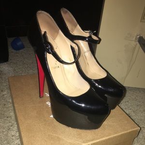Christian Louboutin Lady Daf Patent Calf